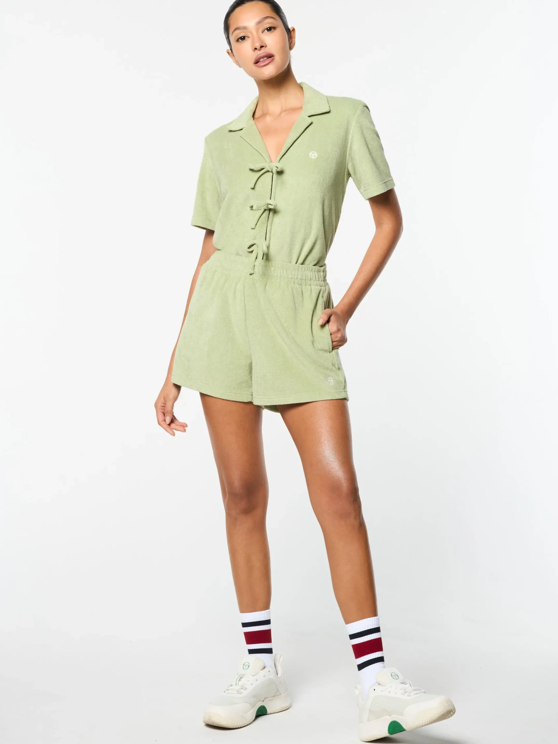 Edda Short- Reseda