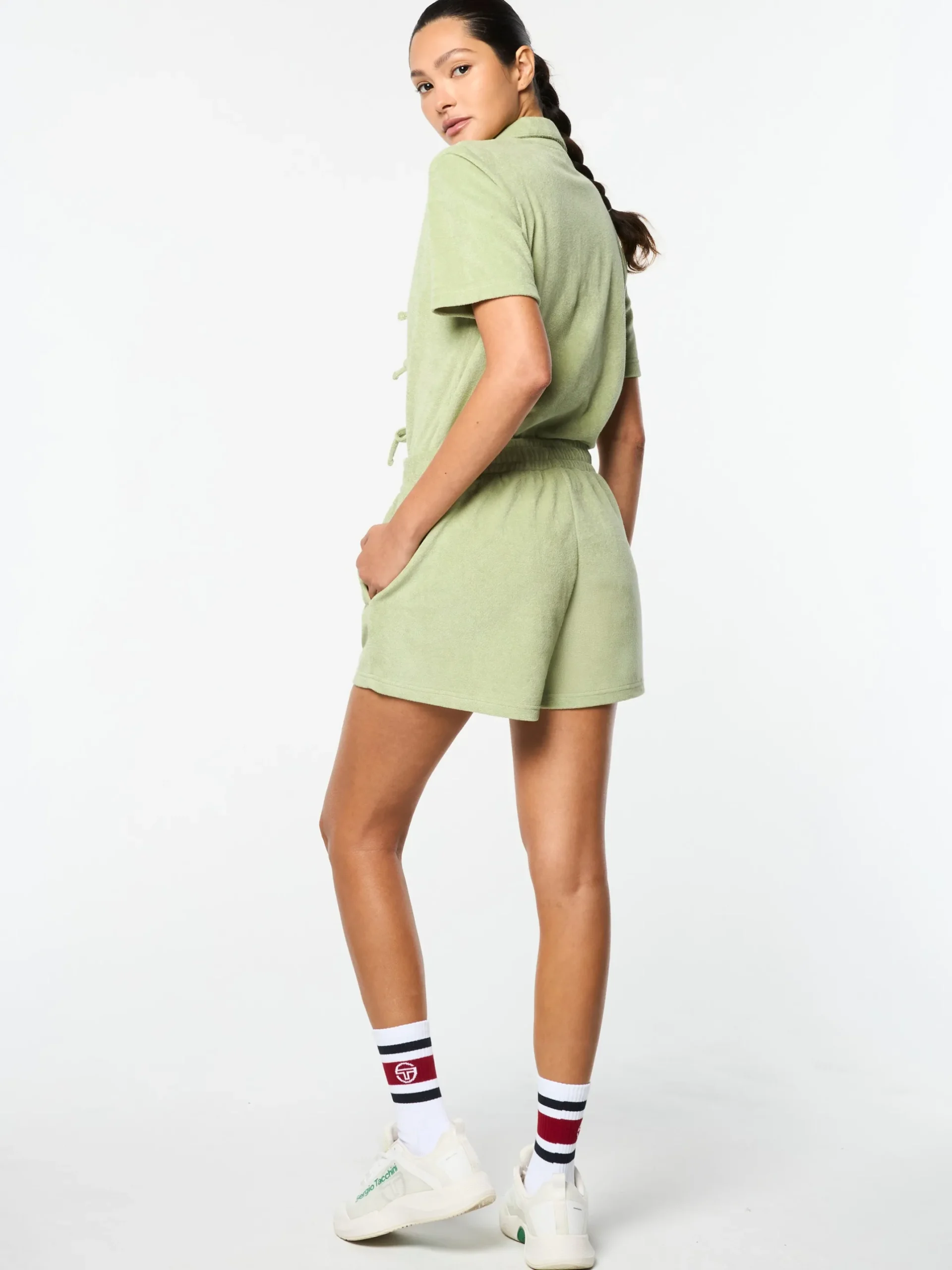 Edda Short- Reseda