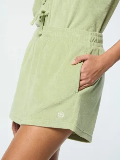 Edda Short- Reseda