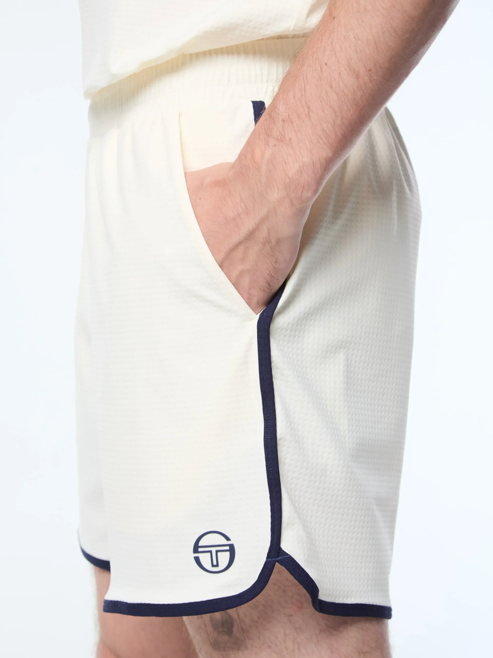 Grata Active Short- Gardenia