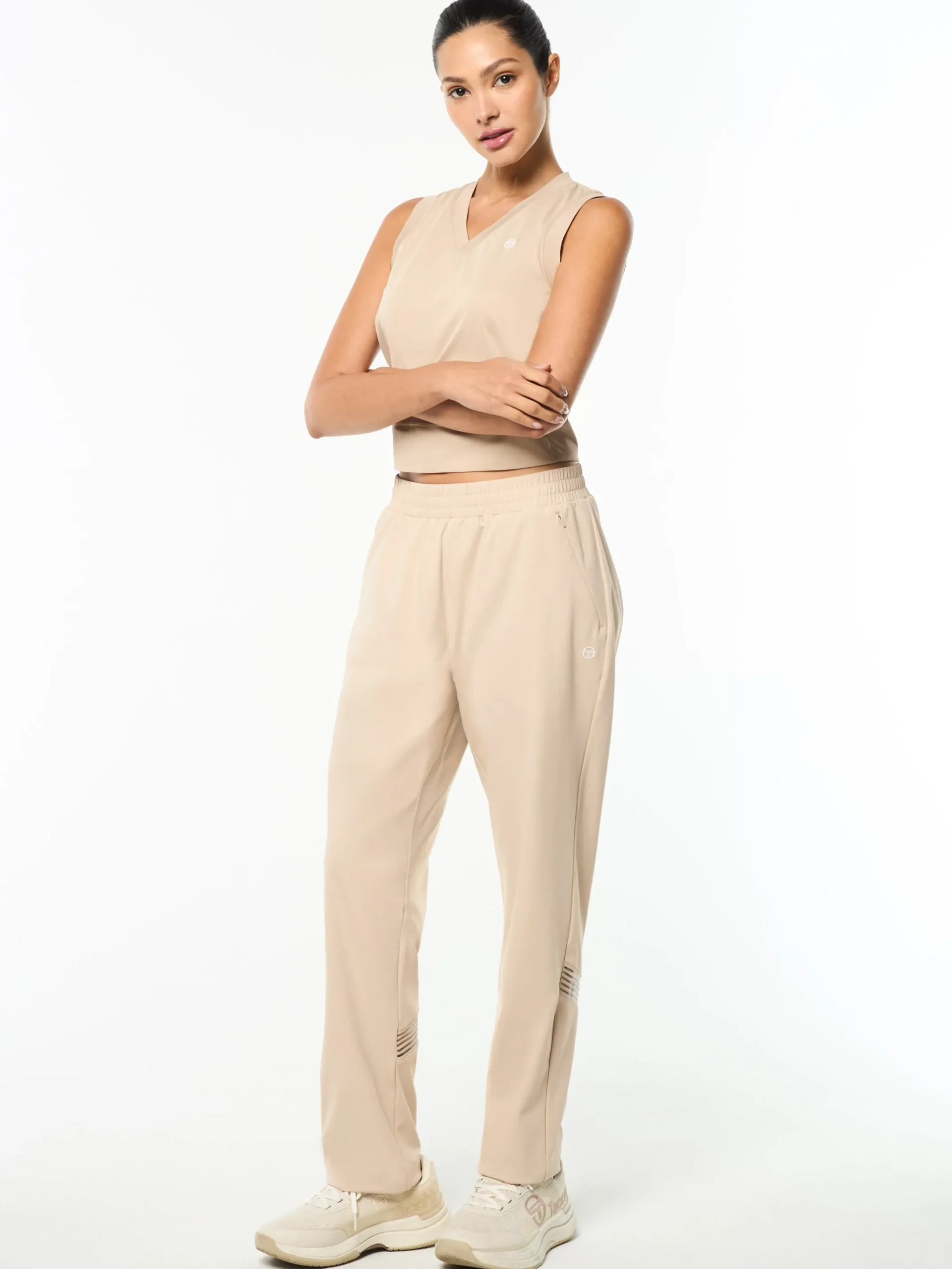 Noemi Top- Humus