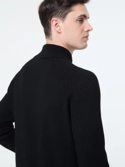 Saggio Track Jacket- Black Beauty