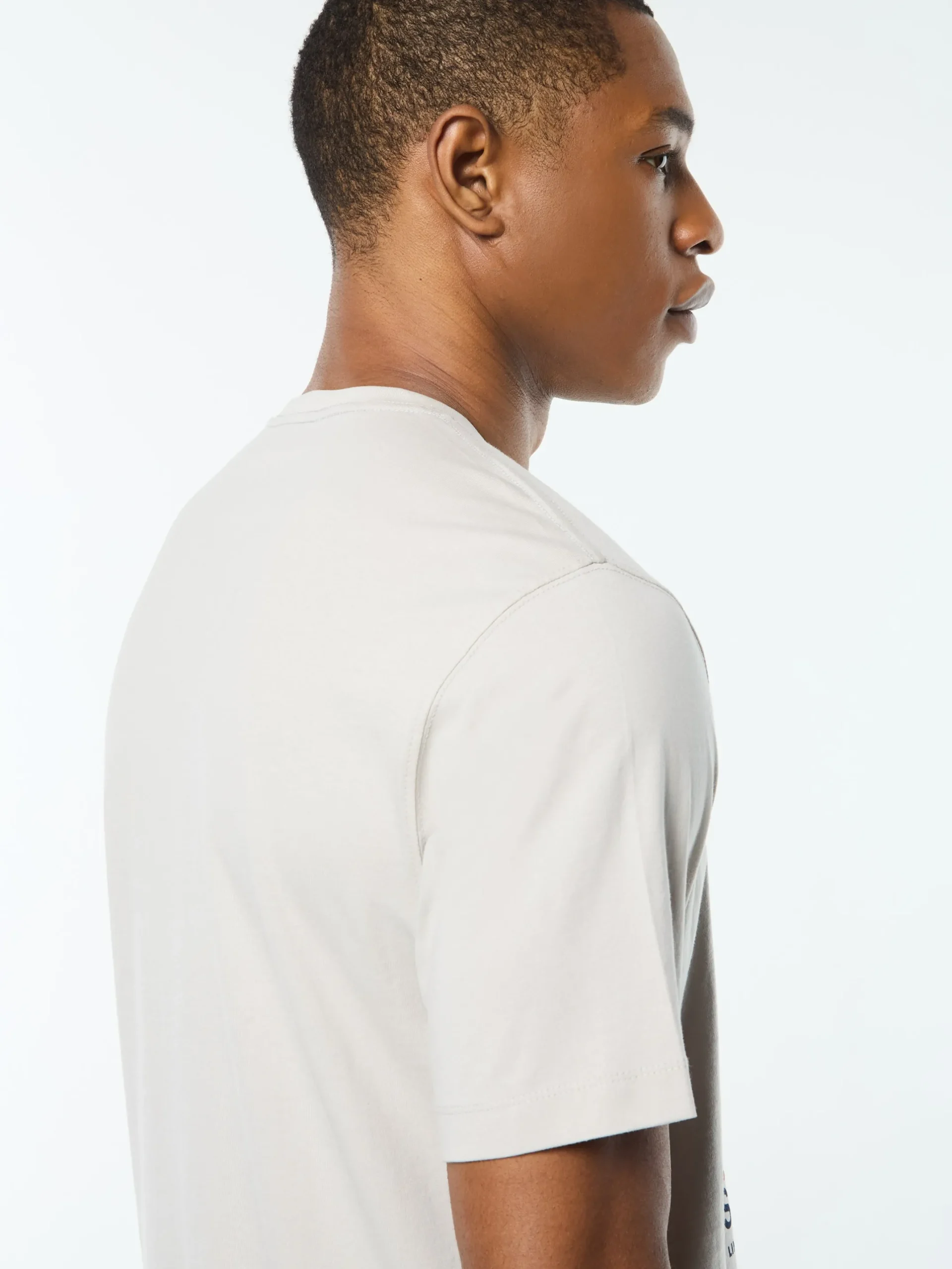 Vincere T-Shirt- Quiet Grey
