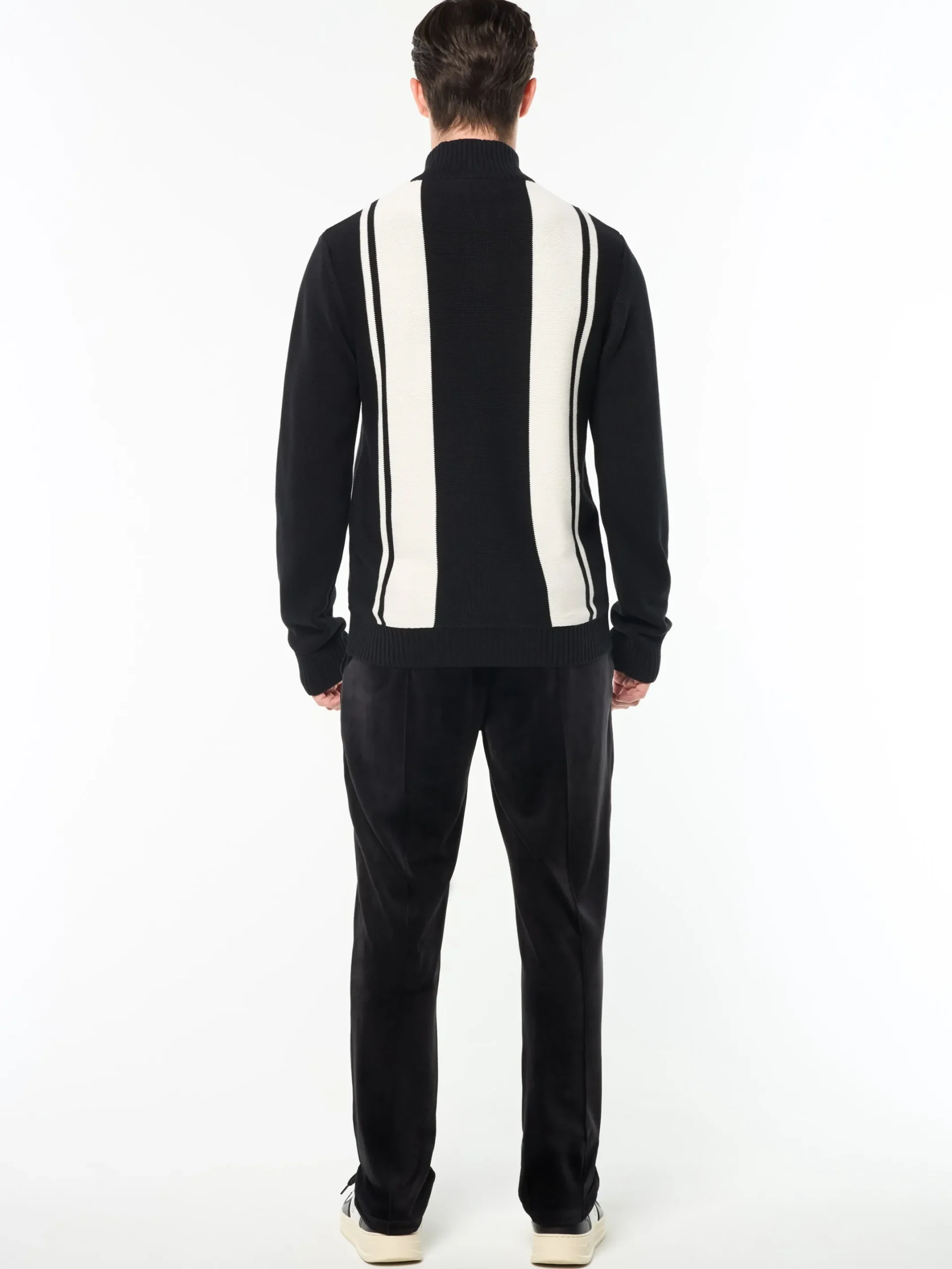 Young Line Knit Polo- Black/ Gardenia