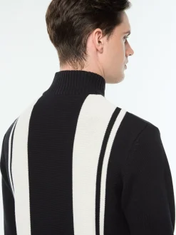 Young Line Knit Polo- Black/ Gardenia